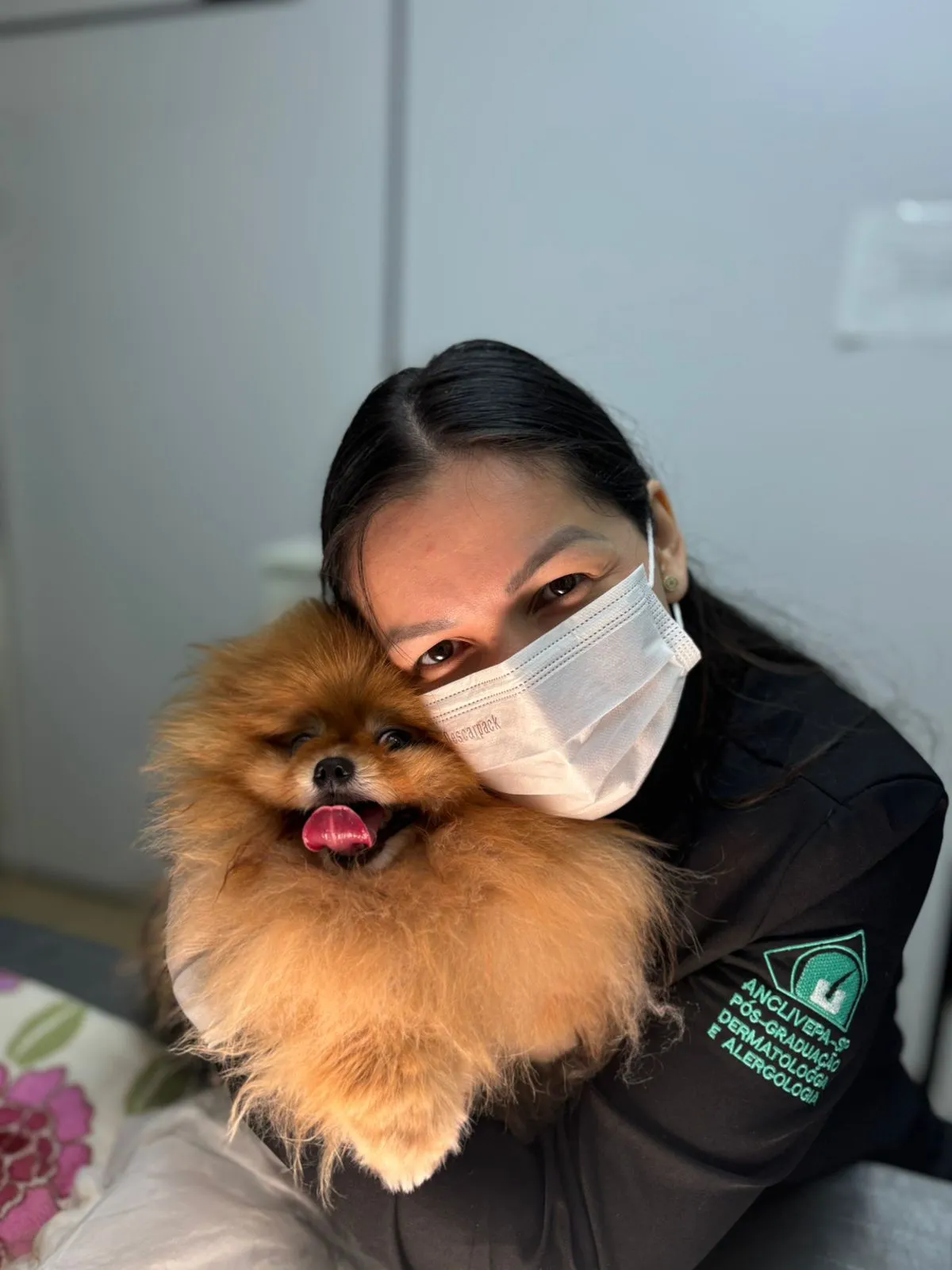 M.V. Priscila Luana de Souza - Dermatologia e Alergologia Veterinária